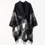 Poncho Women « Loom Check Black and White »