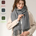 Heated Scarf “WarmWrap” – USB Heated Winter Scarf for Cold Days