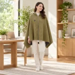 Poncho Heated Olive Comfort — second lifestyle view